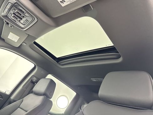 New 2025 GMC Sierra 1500 Elevation w/ Elevation Premium Package image 31