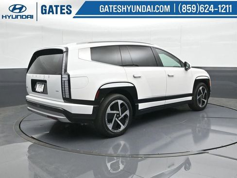 New 2026 Hyundai Ioniq 9 Limited image 2