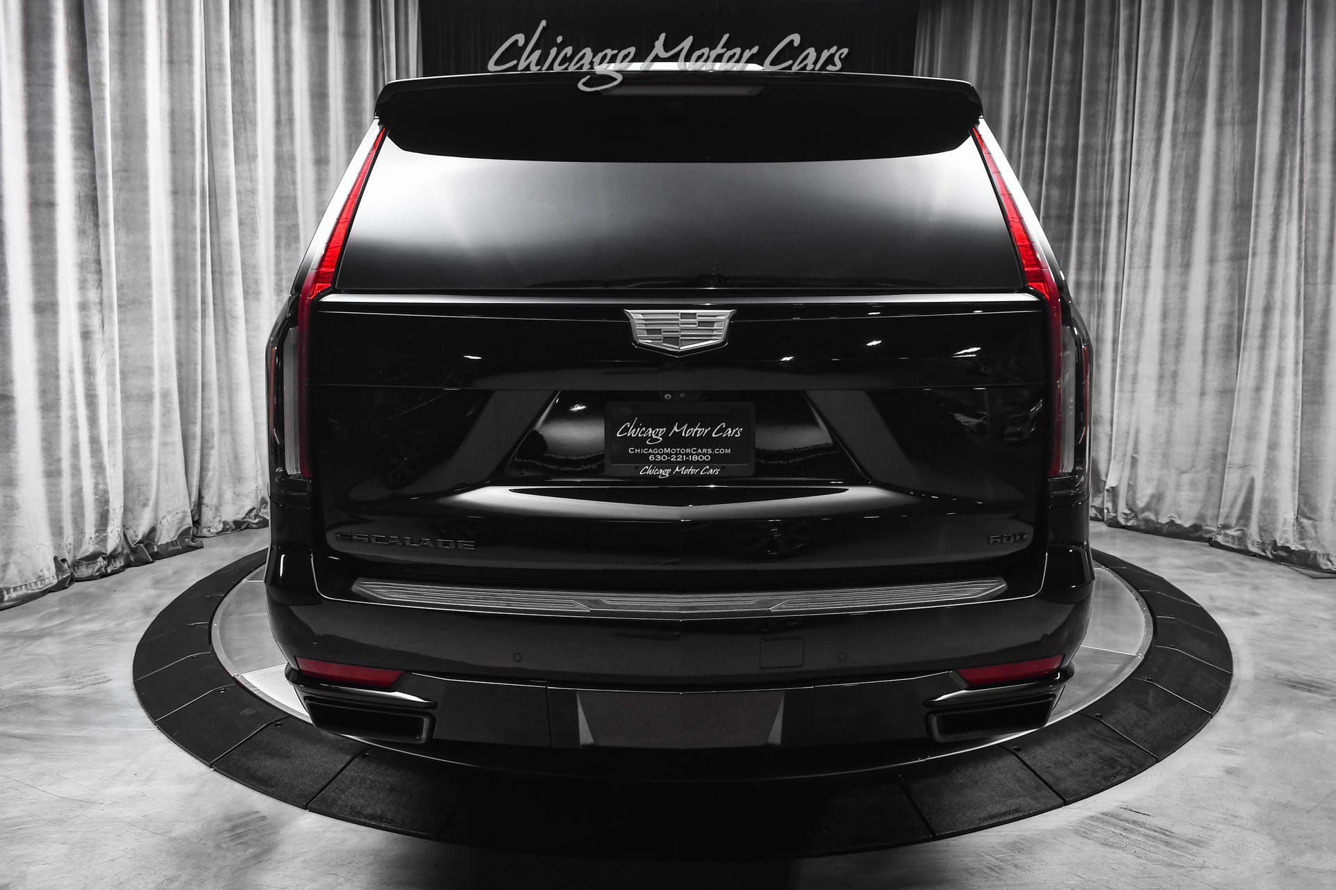 Used 2021 Cadillac Escalade Sport Platinum w/ LPO, ONYX Package AWD/4WD image 4