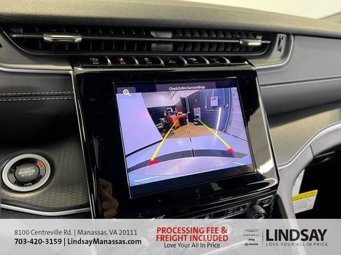 New 2025 Jeep Grand Cherokee Altitude image 37