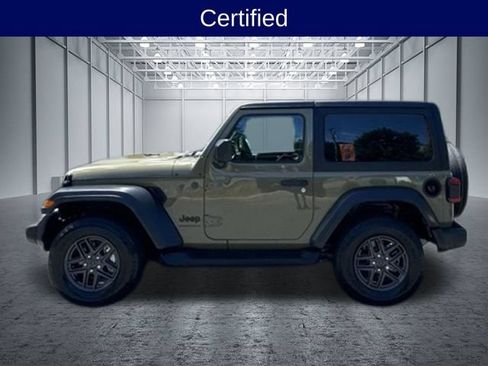 Used 2026 Jeep Wrangler Sport AWD/4WD image 3