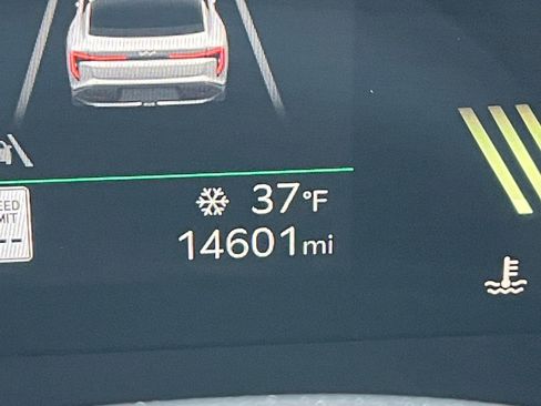 Used 2025 Kia K4 LXS image 39