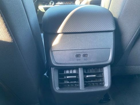 New 2026 Chevrolet Equinox LT w/ Safety and Technology Package AWD/4WD image 17