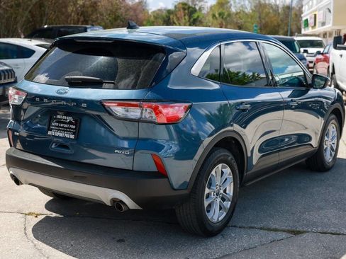 Used 2020 Ford Escape SE image 8