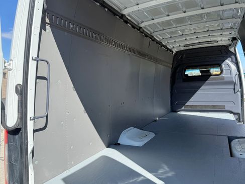 Used 2020 Mercedes-Benz Sprinter 3500 w/ Exterior Lighting Package image 12