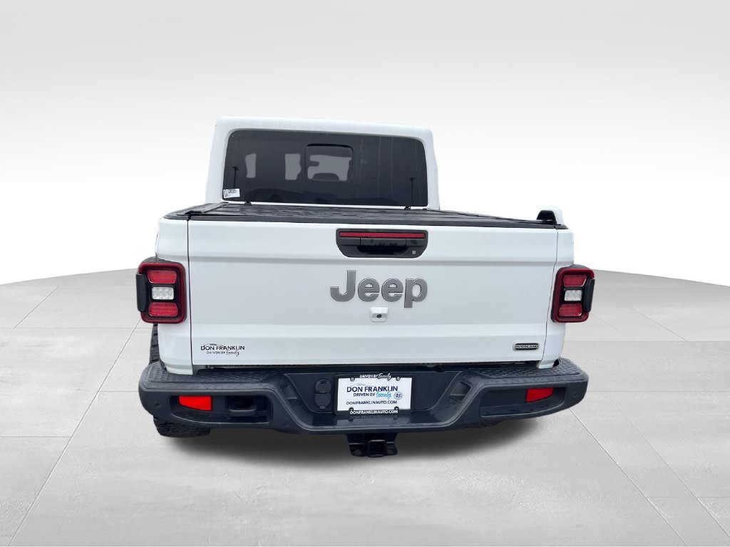 Used 2020 Jeep Gladiator Overland AWD/4WD image 4
