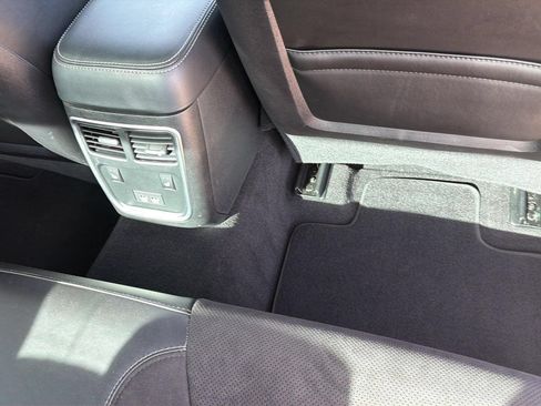 Used 2022 Dodge Charger R/T w/ Plus Group RWD image 29