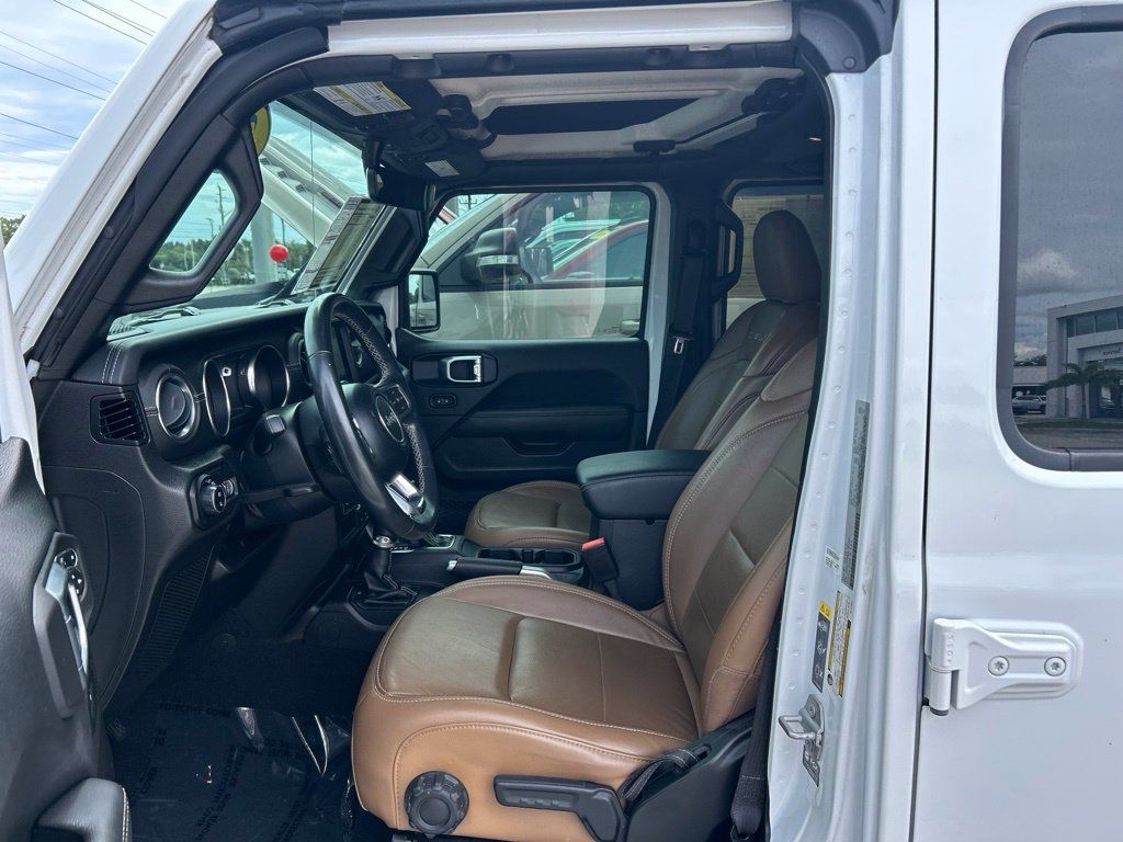 Used 2022 Jeep Gladiator Overland AWD/4WD image 15