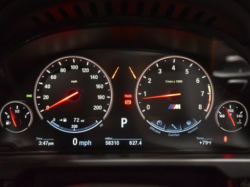 Used 2016 BMW X5 M image 26