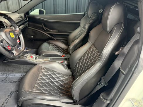 Used 2010 Ferrari 458 Italia Coupe RWD image 25