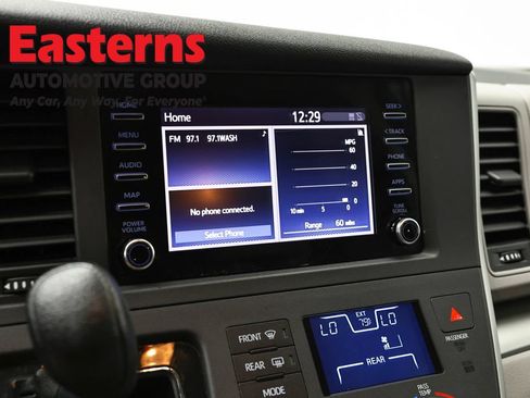 Used 2020 Toyota Sienna L FWD image 18