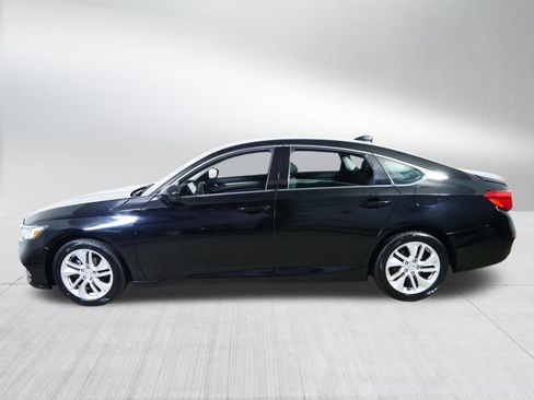 Used 2018 Honda Accord LX image 4