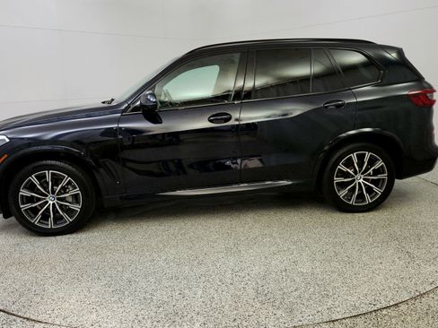 Used 2023 BMW X5 xDrive40i w/ Executive Package AWD/4WD image 4