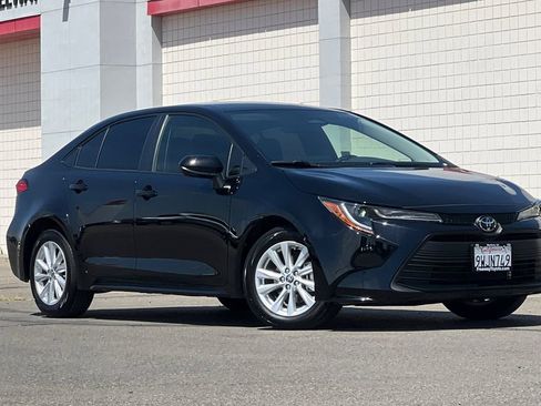 Certified 2026 Toyota Corolla LE w/ LE Premium Package image 2