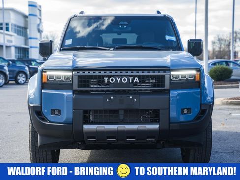 Used 2025 Toyota Land Cruiser image 2