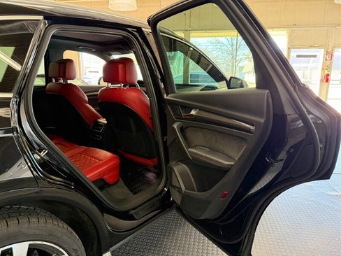 Used 2018 Audi SQ5 Prestige w/ Prestige Package image 43