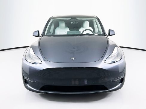 Used 2022 Tesla Model Y Performance AWD/4WD image 2