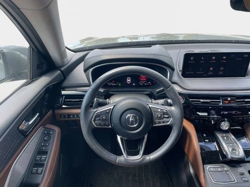 Used 2024 Acura MDX SH-AWD w/ Advance Package image 9