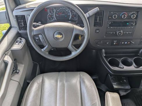 Used 2024 Chevrolet Express 3500 LS RWD image 17