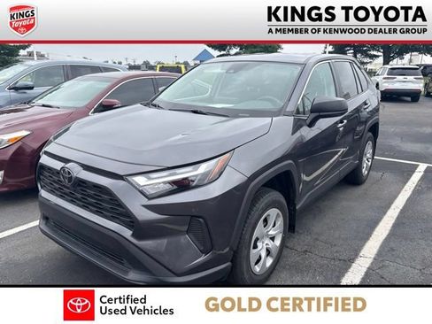 Used 2023 Toyota RAV4 LE FWD image 4