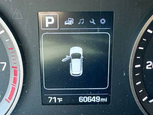 Used 2017 Hyundai Tucson Sport AWD/4WD image 6