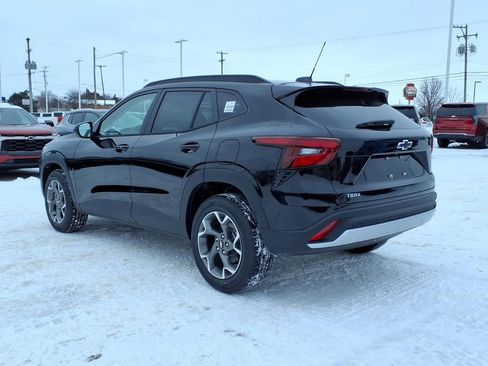 New 2026 Chevrolet Trax LT w/ Driver Confidence Package image 14