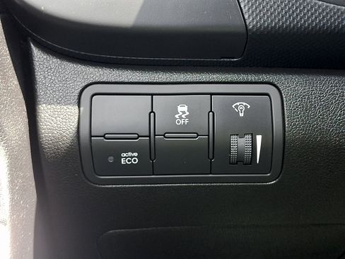 Used 2015 Hyundai Accent GS FWD image 24