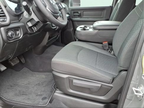 New 2026 RAM 2500 Tradesman w/ Safety Group AWD/4WD image 14