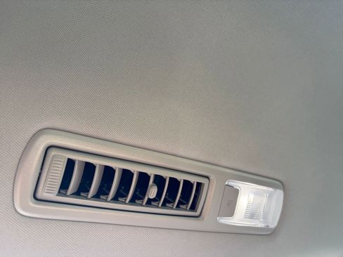 Used 2025 Toyota Grand Highlander XLE image 24