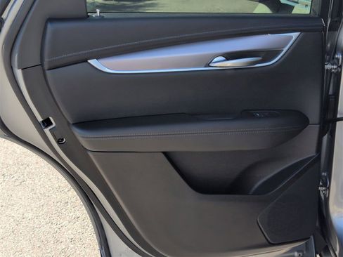 Certified 2024 Cadillac XT5 Luxury image 23