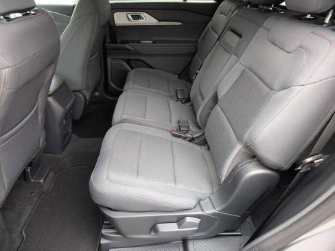 New 2026 Ford Explorer Active RWD image 30