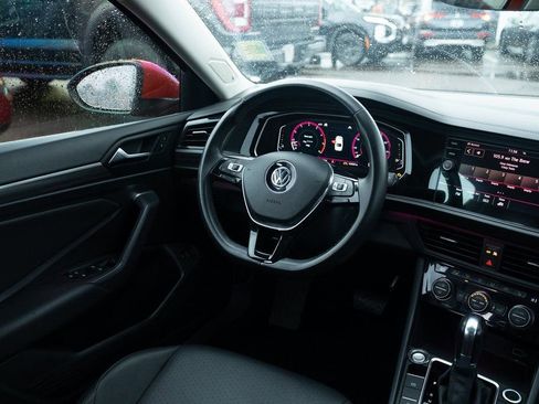 Used 2019 Volkswagen Jetta SEL FWD image 9