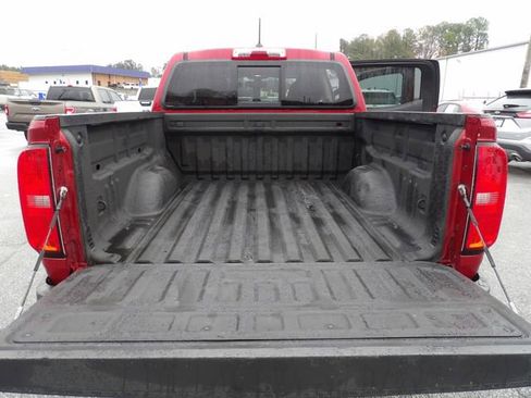 Used 2017 Chevrolet Colorado Z71 image 16