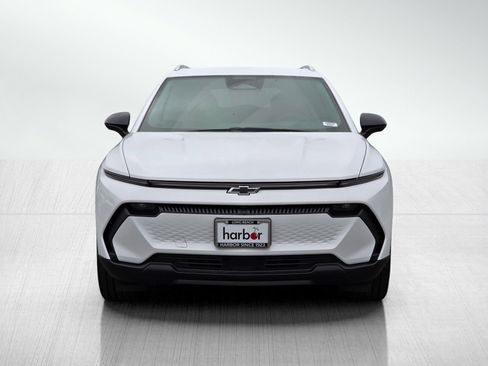 New 2026 Chevrolet Equinox EV LT w/ LPO, Blackout Package image 2