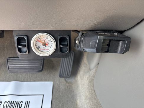 Used 2005 Chevrolet Silverado 2500 LT w/ Heavy-Duty Power Package image 37