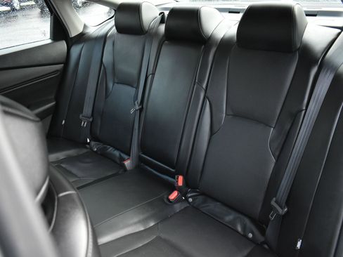 Used 2023 Honda Accord Touring image 17