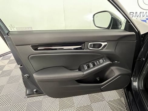 Used 2025 Honda Civic Sport image 28