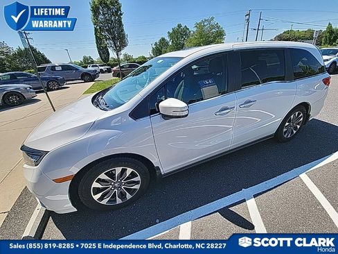 Used 2024 Honda Odyssey EX-L image 1