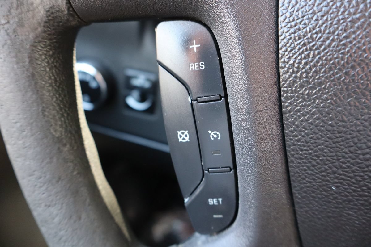 Used 2017 Chevrolet Express 3500 LT RWD image 30