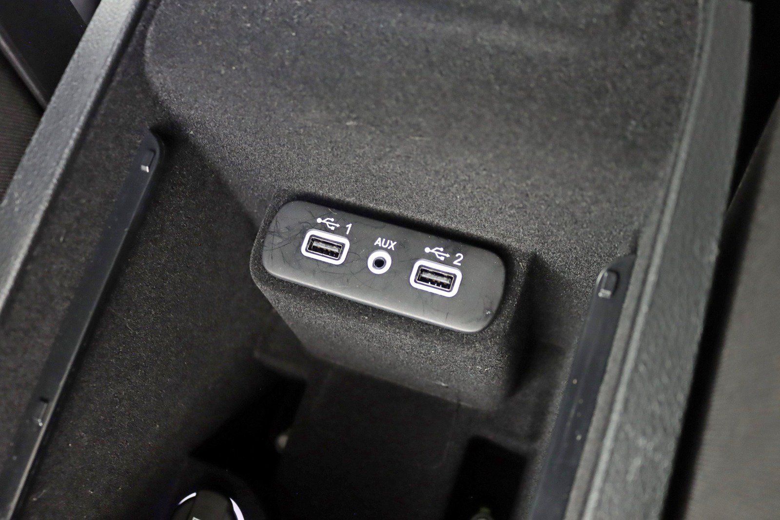 Used 2023 Dodge Charger R/T w/ Cold Weather Package RWD image 24