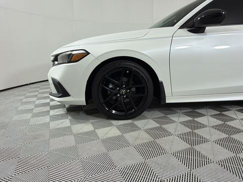 Used 2024 Honda Civic Sport image 25