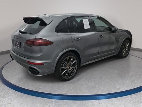 Used 2016 Porsche Cayenne GTS image 5