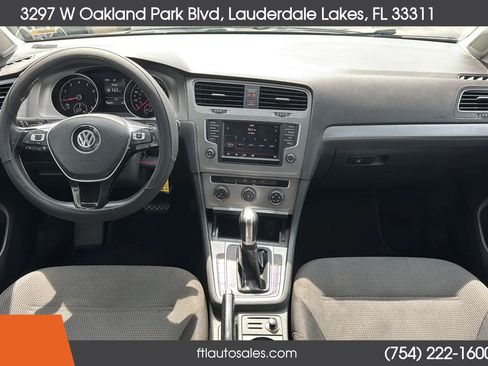 Used 2016 Volkswagen Golf S FWD image 23