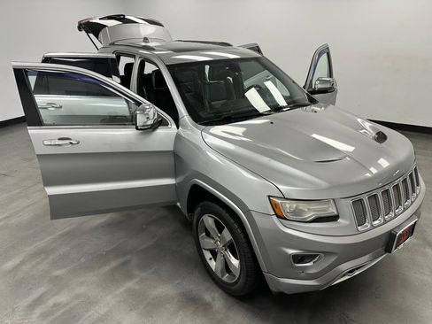 Used 2014 Jeep Grand Cherokee Overland image 26