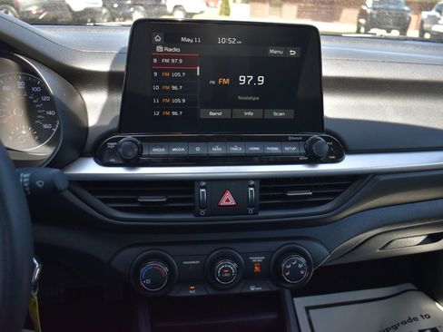 Used 2021 Kia Forte Sedan FWD image 25