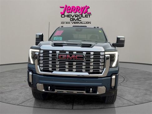 New 2026 GMC Sierra 2500 Denali w/ Denali Reserve Package image 8