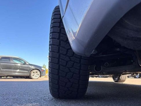 Used 2018 Dodge Durango GT image 37