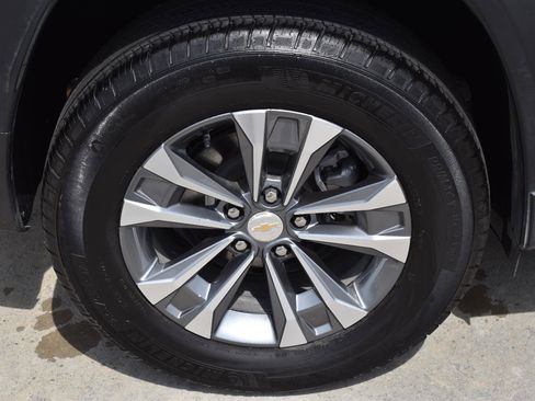 Used 2025 Chevrolet Equinox LT AWD/4WD image 14