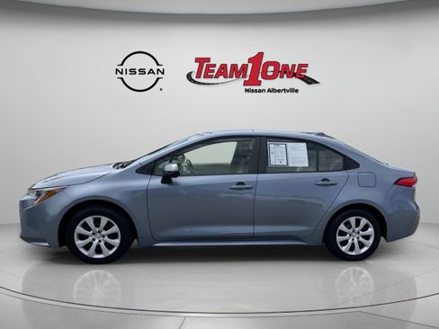 Used 2021 Toyota Corolla LE FWD image 5