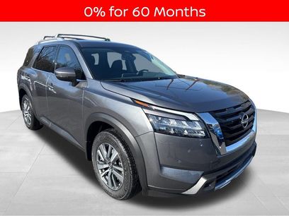 New 2025 Nissan Pathfinder SL w/ Cargo Package